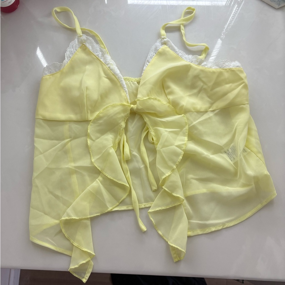 Never Worn Baby Yellow SHEIN Top - Picture 3 of 6